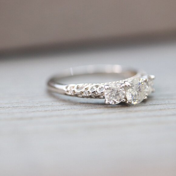 S925 0.50ct Clear Moissanite Diamond 3-Stone Style Engagement Ring Sterling - Picture 3 of 6